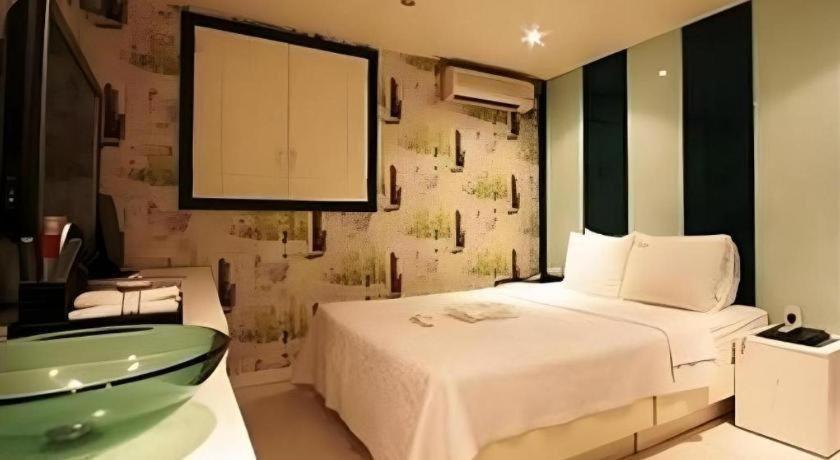 Fox Hotel Seoul Bagian luar foto